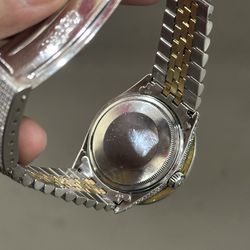 18k diamond Rolex with diamond around it layway available 10% down if you interested please make sure you ask for Maribel thank you