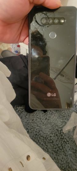 Lg phone charges lights up tell it turns on and it lights up but cant see the screen idk if it is fixable but selling for parts