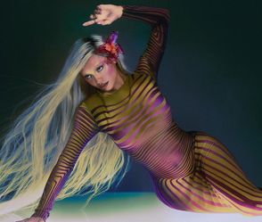 KYLIE CONTOUR DRESS (SMALL)