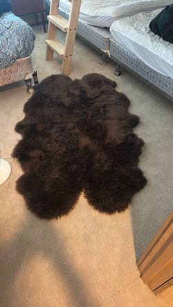  Sheepskin Rug