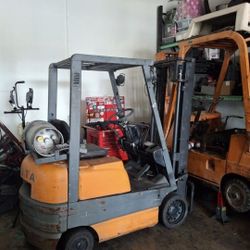 Forklift