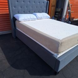 QUEEN SIZE BED FRAME WITH MATTRESS 