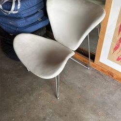 Modern White Leather Chair 