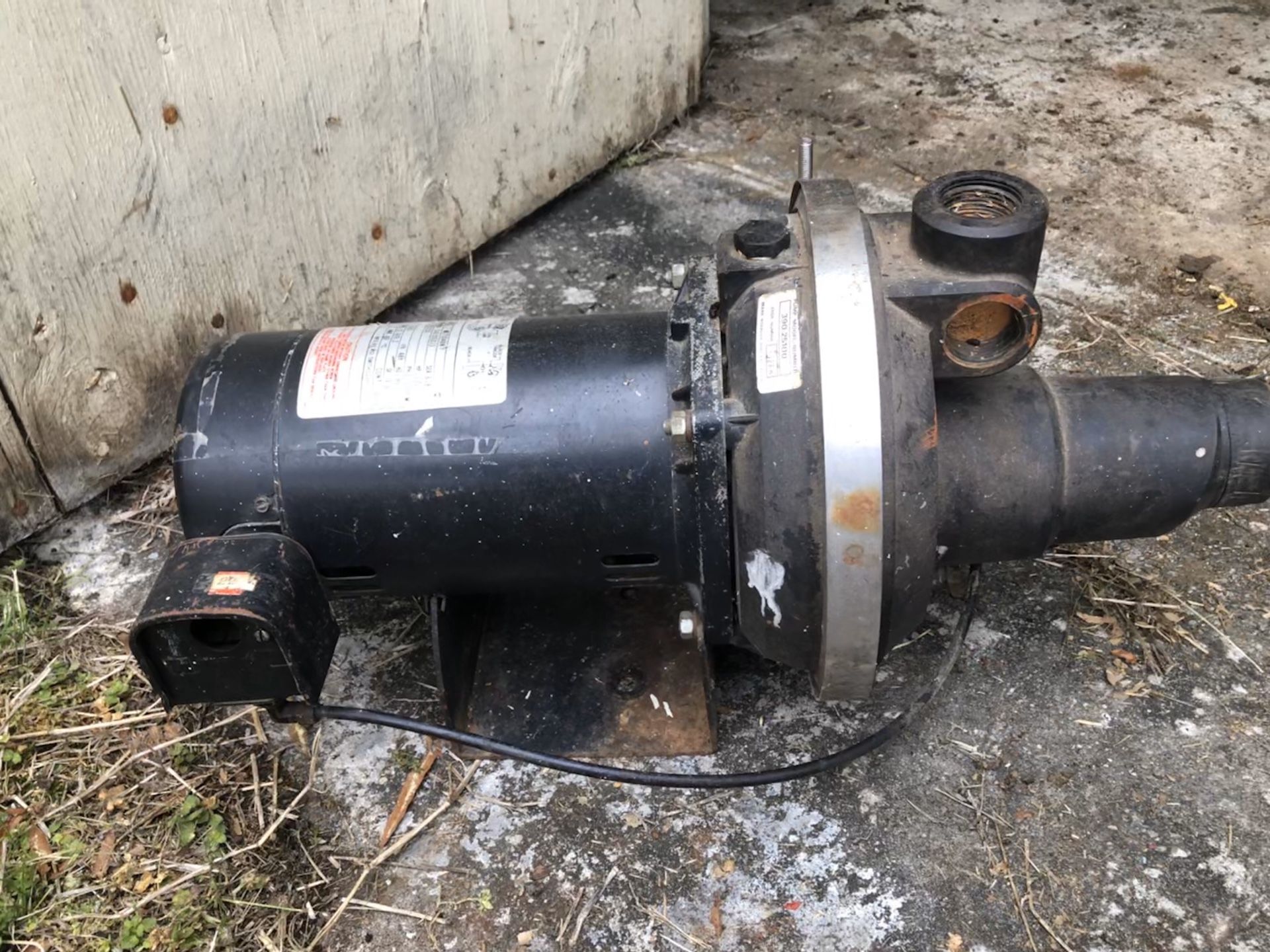 sears hydroglass shallow well jet pump for Sale in Virginia Beach, VA
