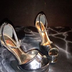 THESE  ARE THE DANCER SHOES TOO!!