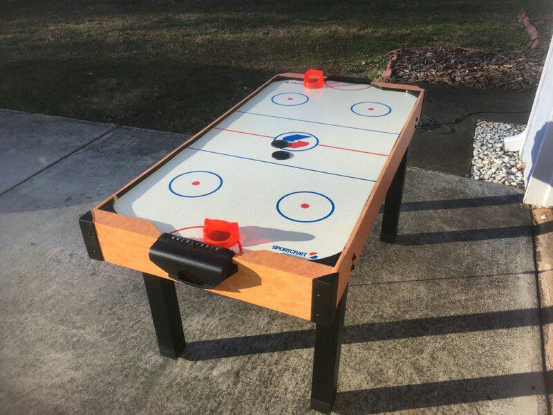 Sportcraft air hockey table