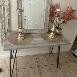 Entry Table And Mirror