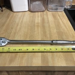 Snapon 1/2” drive ratchet 15” long works great in n Lakeland $105