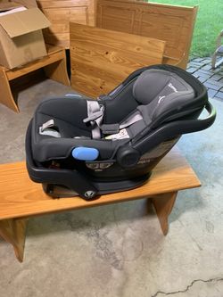 Uppababy Car seat with accessories