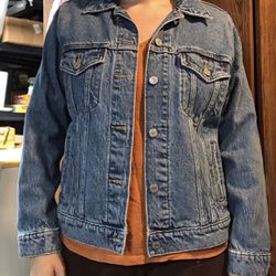 Levi’s Strauss Womens Jean Jacket Size Medium 