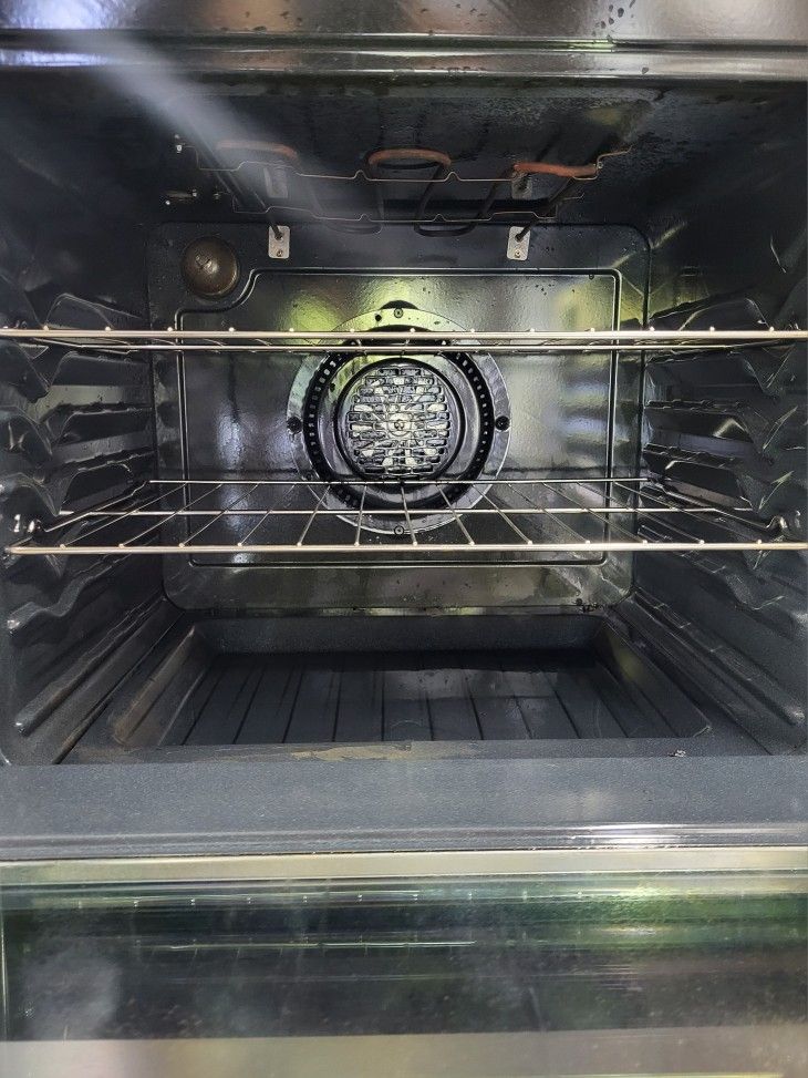 Frigidaire Smooth Top Stove for Sale in Charlotte, NC OfferUp