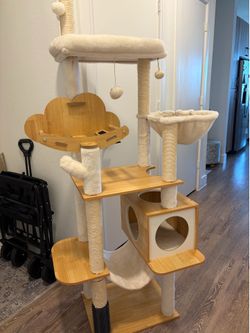 Modern Beige Cat tree.  🐈