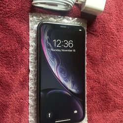 iPhone XR. 64gb. T-Mobile Or Metro PCs 