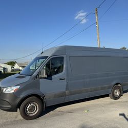 2019 Mercedes-Benz Sprinter 2500