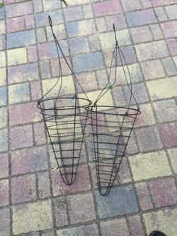 Hanging wire planters