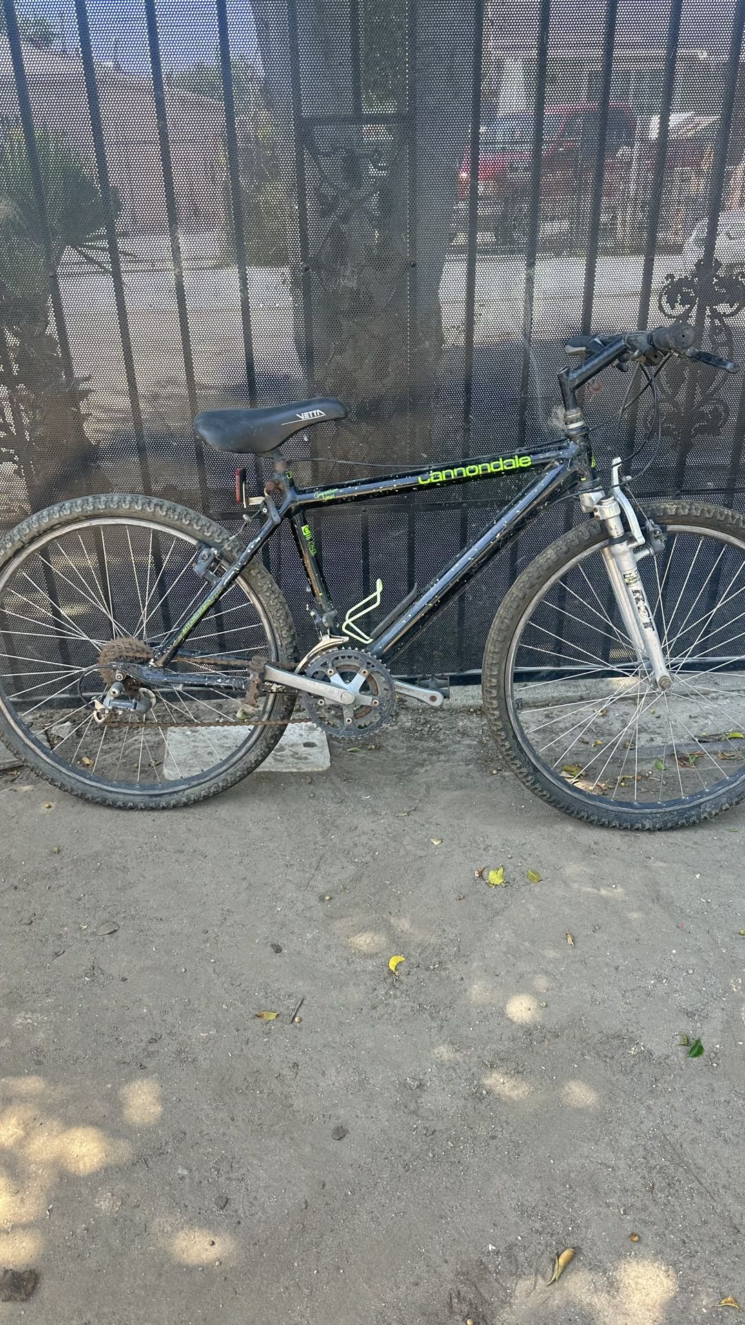 Cannondale Mountain Bike.
