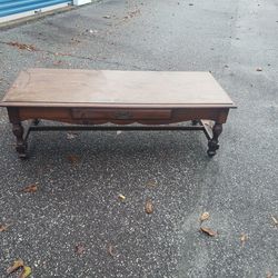 Coffee Table (Wood In Good Condition)
