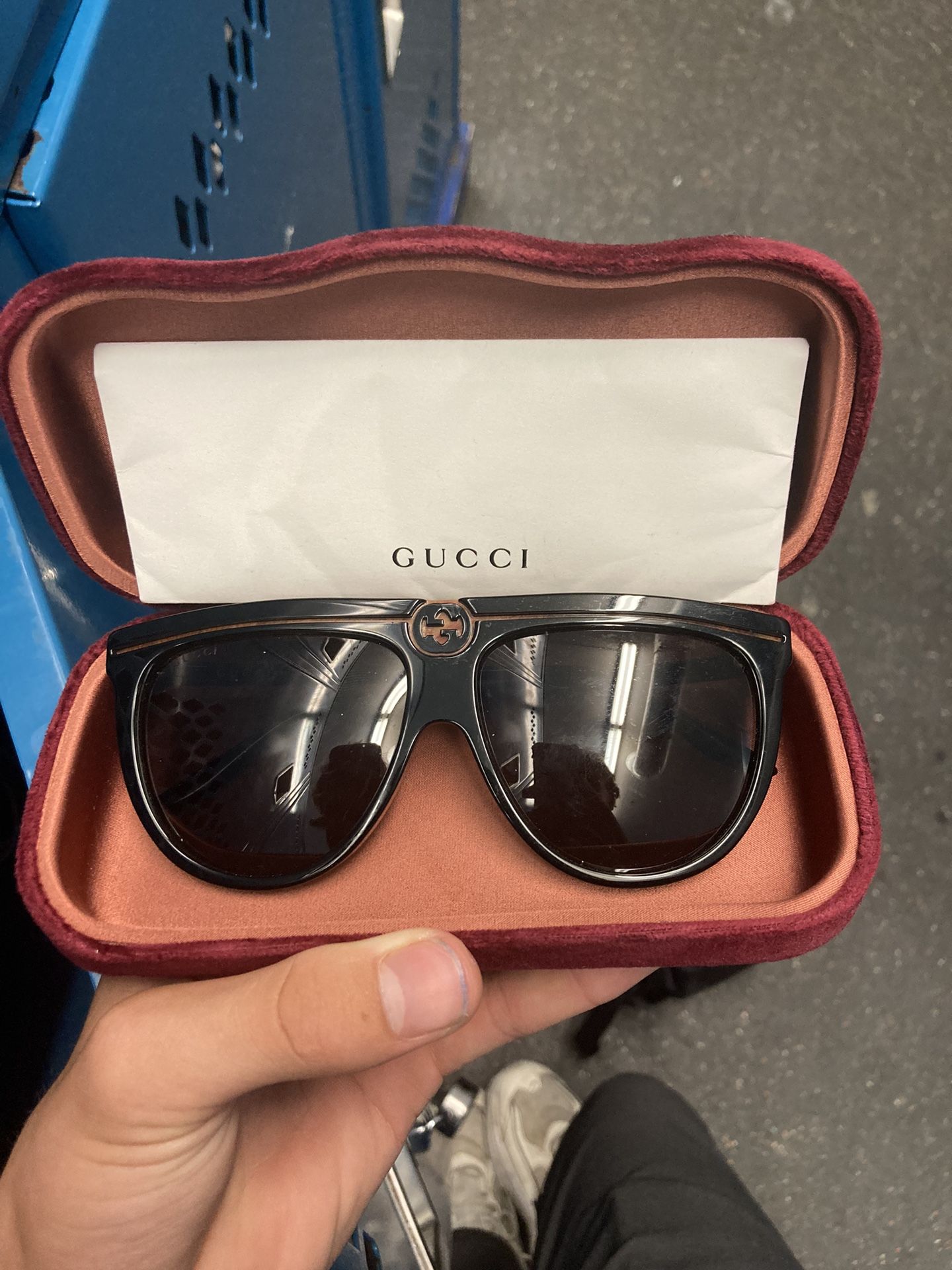 GUCCI SUNGLASSES