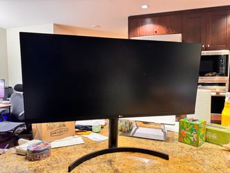 LG 34” UltraWide 3440x1440 IPS Monitor - 34WN750-B