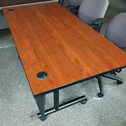 5 Ft Long Table