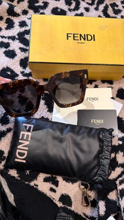 Fendi Roma square sunglasses