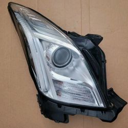 2013 - 2017 Cadillac XTS Headlight 