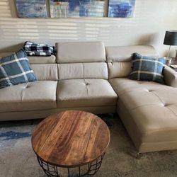Microfiber Sectional couch with adjustable headrests