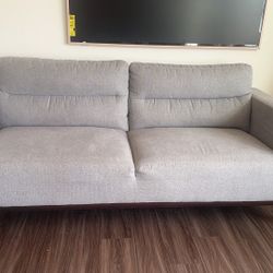 Rooms To Go Couch 