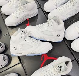 Jordan 5’s Metallic white