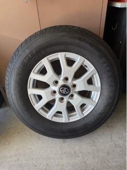 2026 Toyota tacoma sr5 stock wheels and tires