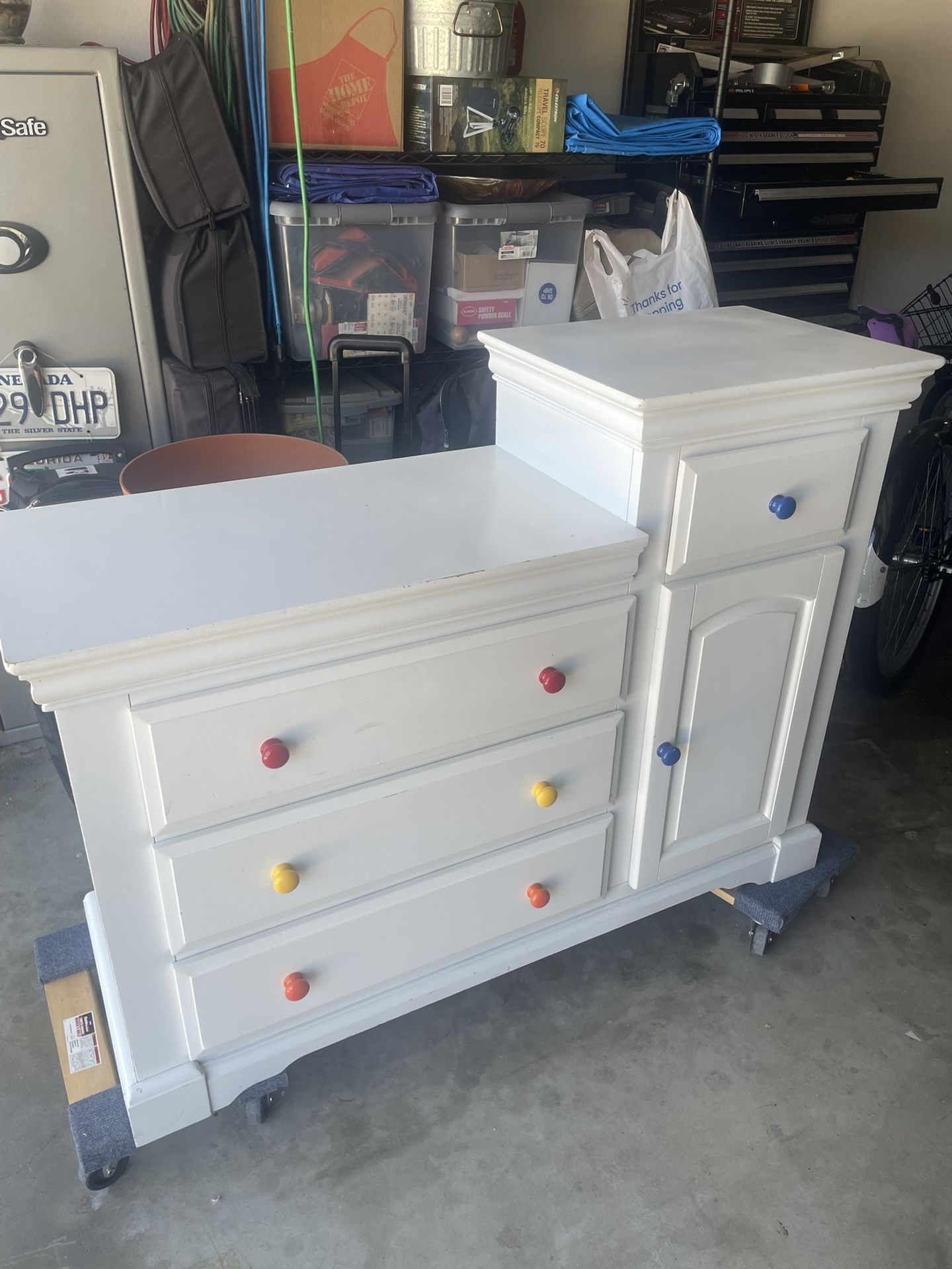 Kid’s Dresser / Changing Table