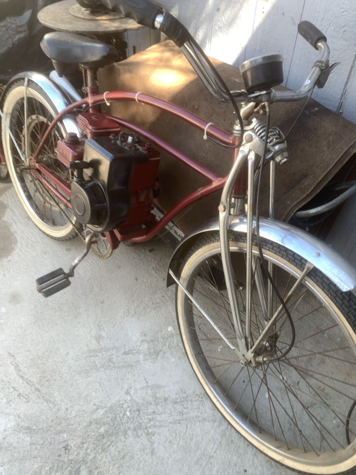Vintage Schwinn Beach Cruiser