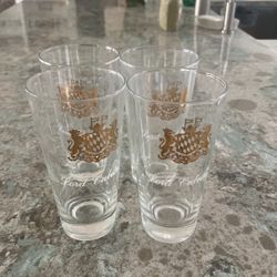 Set Of 4 Lord Calvert Glasses With Gold Coat Of Arms