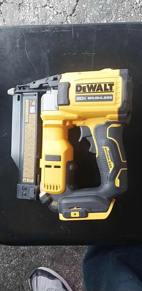 Dewalt Nail Gun (Tool Only)