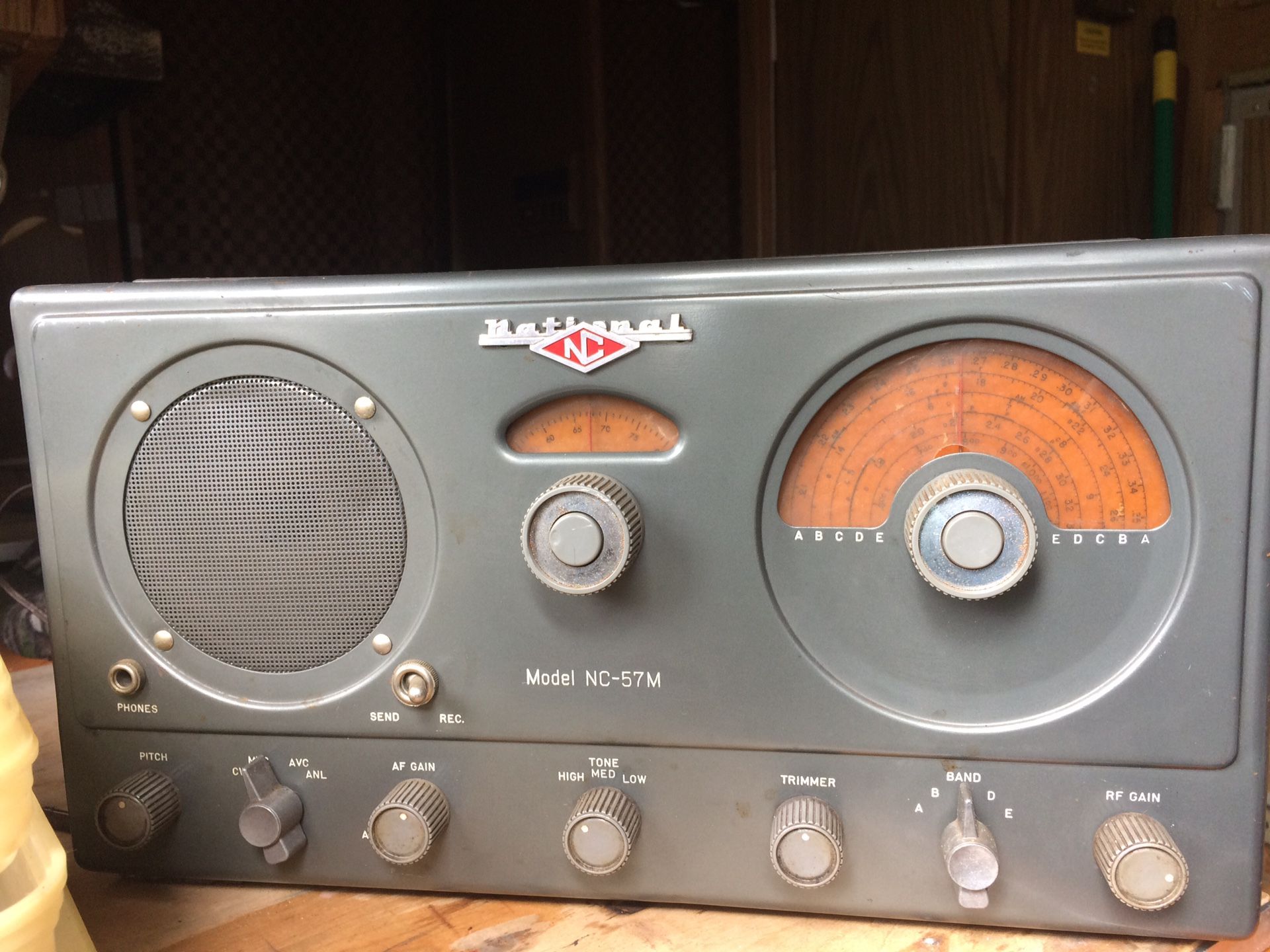 1950 shortwave radio receiver antique