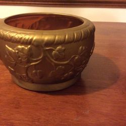 Gold Ivy Planter 