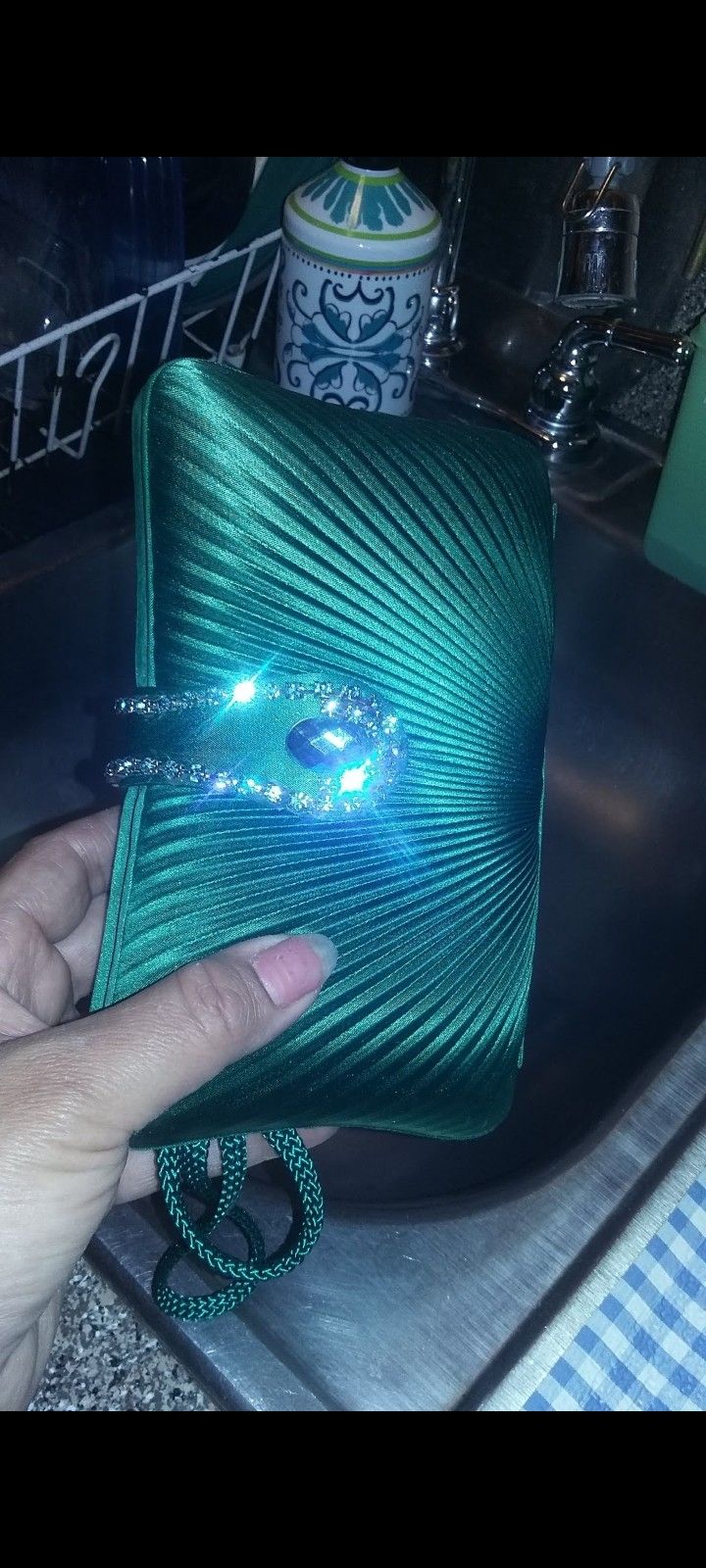 Vintage Beautiful Cluch Great For Any Occasion $20 Pick Up At Country Club And Grant Check Out All Pictures