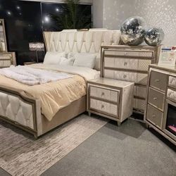 New 5pc Bedroom Set In Box 📦 Buy No Pay Later