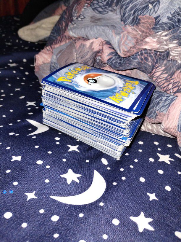 170+ Pokemon Cards