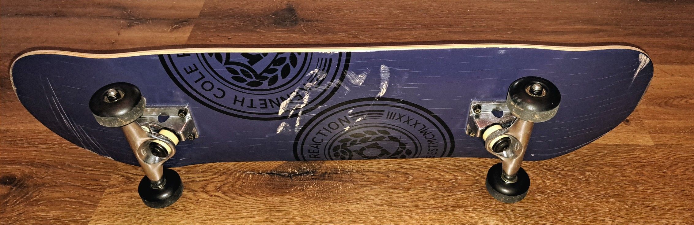 Kenneth Cole Reaction• Skateboard • Pre•Owned Good Condition • Rare **