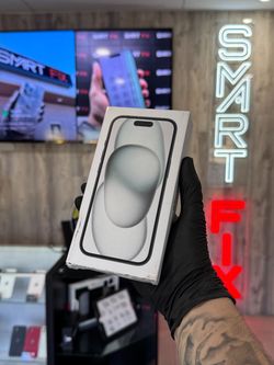 Brand New Apple iPhone 15 128 GB - Black (Unlocked) + Warranty