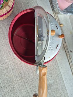 Stove top popcorn maker