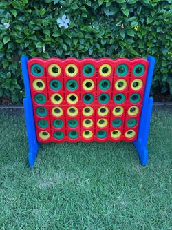 LIKE NEW Giant Connect 4