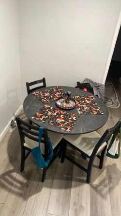 Dining room table + chairs