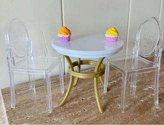 Rainbow High Doll House Furniture Kitchen Round Table Clear Chairs Set