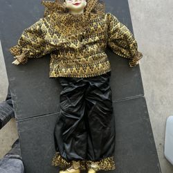 BRINN'S Limited Edition Clown Porcelin Musical Doll No 623