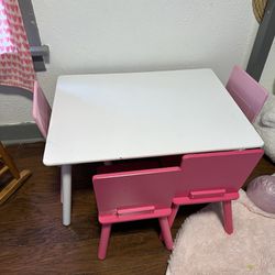 Kids Table With 4 Chairs