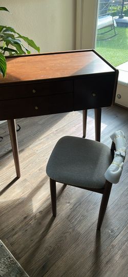 Real wood vanity desk & chair