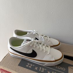 Women Nike Court Legacy 