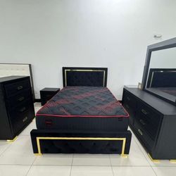 I Sell Mattress Queen Size. Ask For Price. Preguntar Precio 